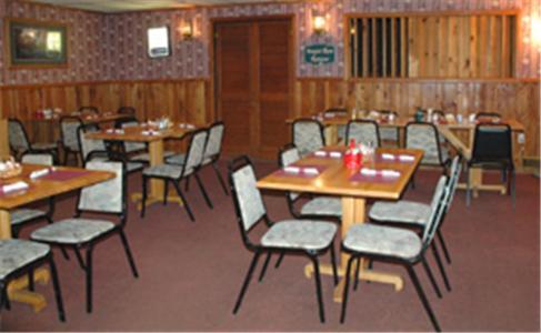Zellar'S Village Inn Newberry Esterno foto