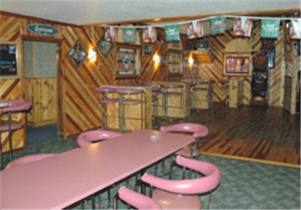 Zellar'S Village Inn Newberry Esterno foto